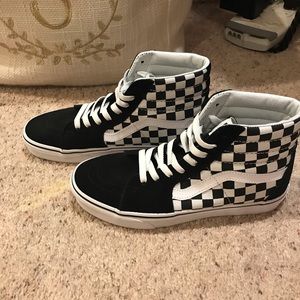 vans hightops old school black and white checkered